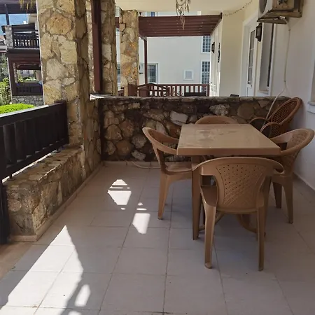 Bitur Grena Pool Side Appartement