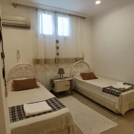 Appartement Bitur Grena Pool Side *