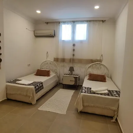 Appartement Bitur Grena Pool Side *